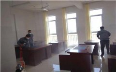 新裝修完的房子有刺激異味主要來自于哪里？